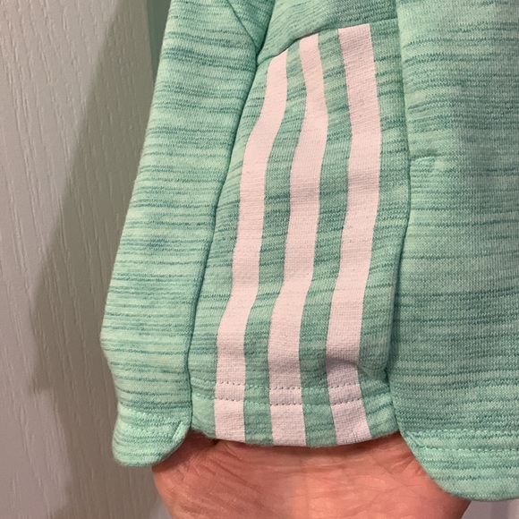 VGUC Adidas short set - Picture 3 of 7